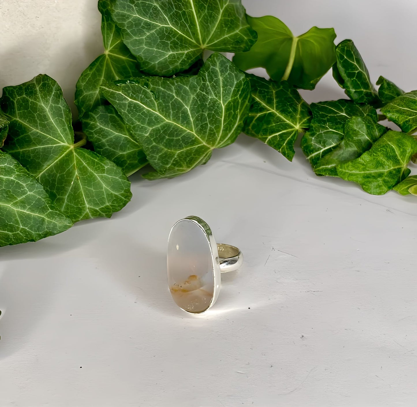 Anello in Argento 925 e Calcedonio Blu
