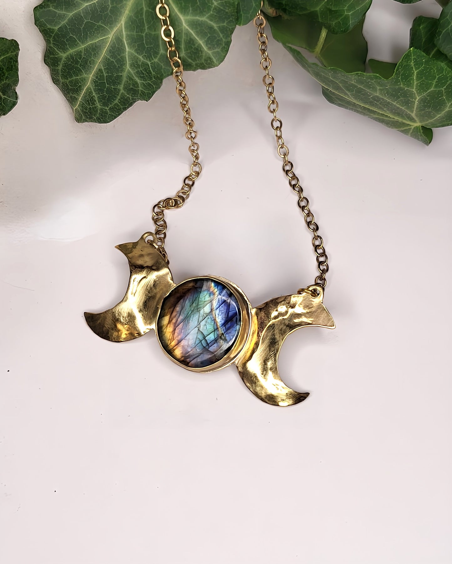 Ciondolo Fasi Lunari in Ottone e Labradorite Spectrolite