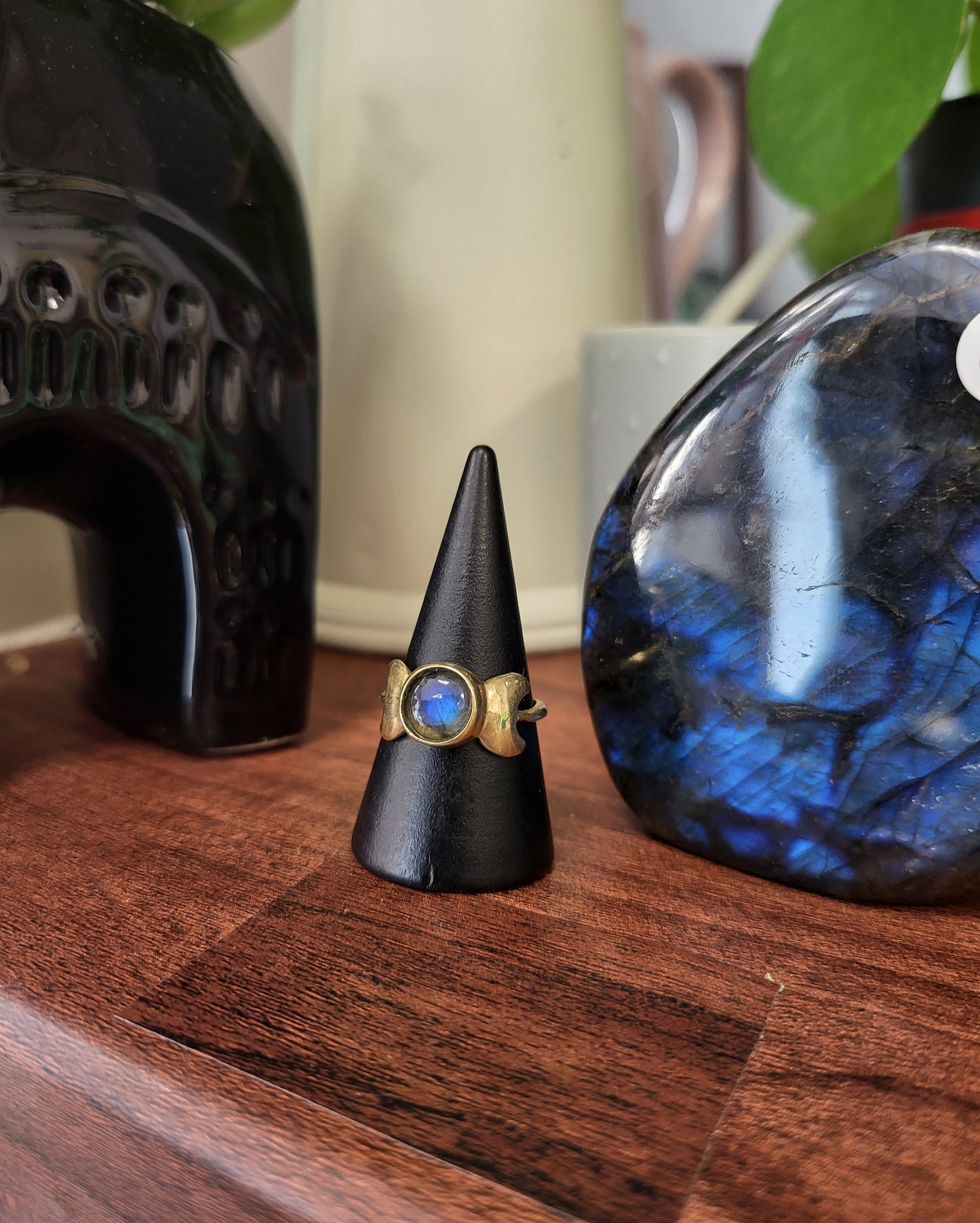 Anello ottone fasi lunari e Labradorite