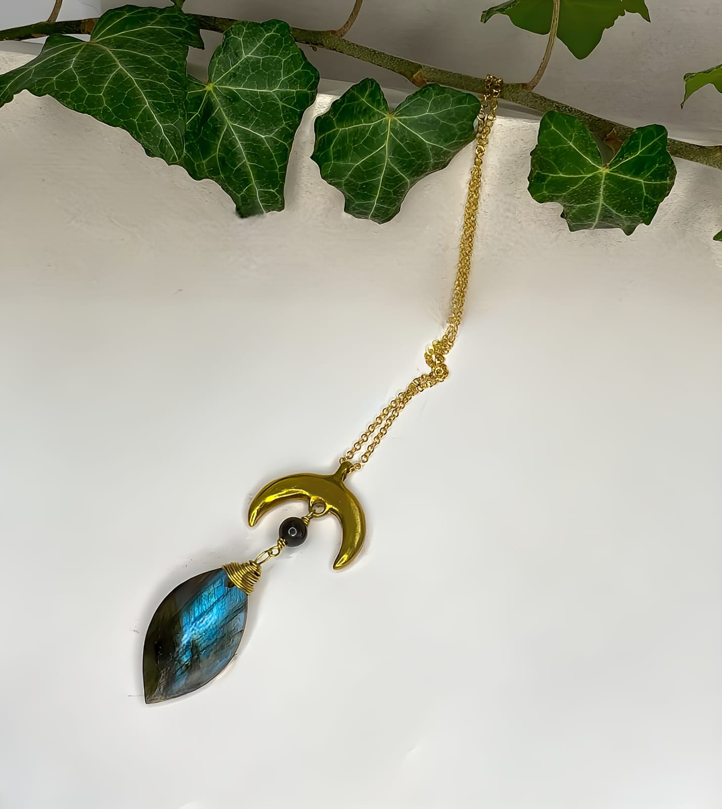 Collana Luna in Ottone con Labradorite Dea Madre