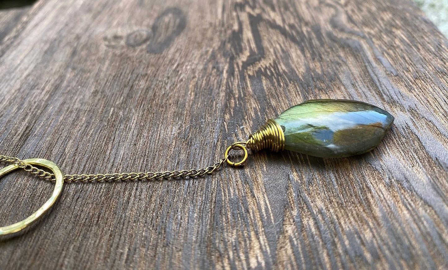 Collana con anello in Ottone e Labradorite