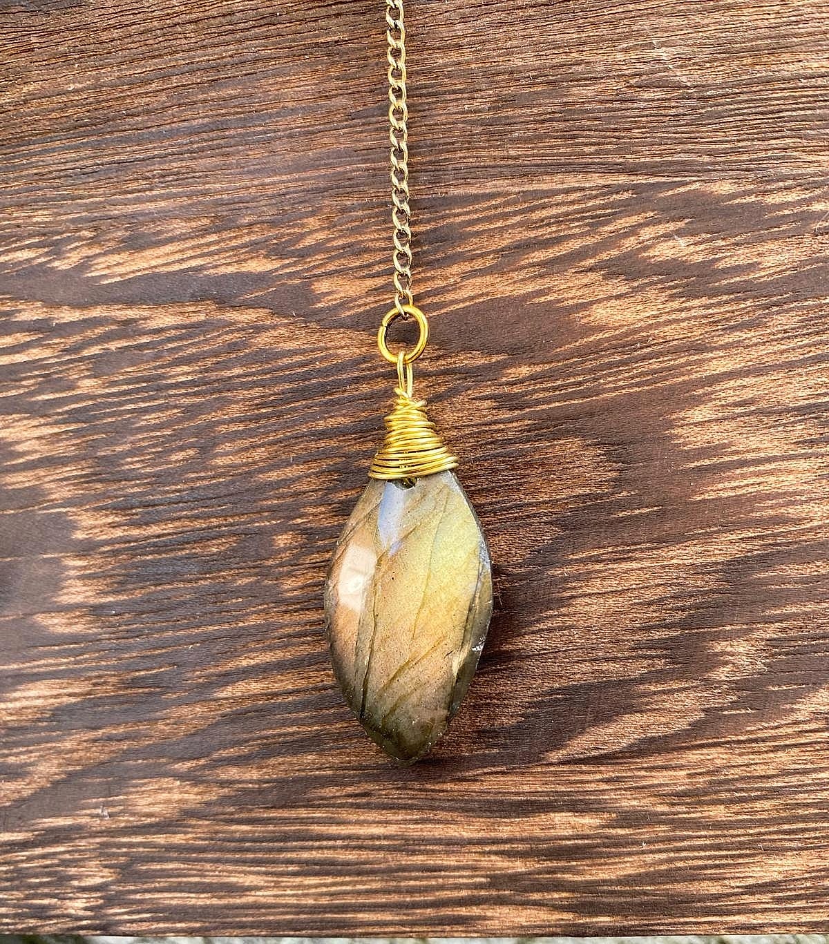 Collana con anello in Ottone e Labradorite
