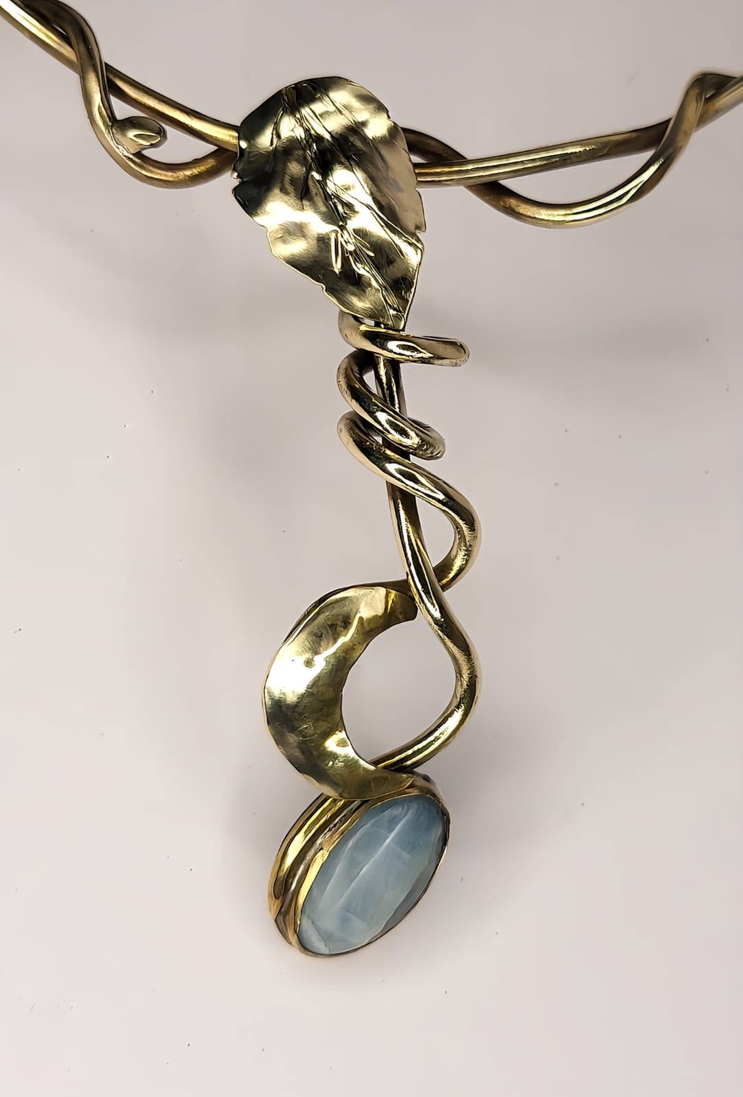 Collana Girocollo in Ottone e Acquamarina