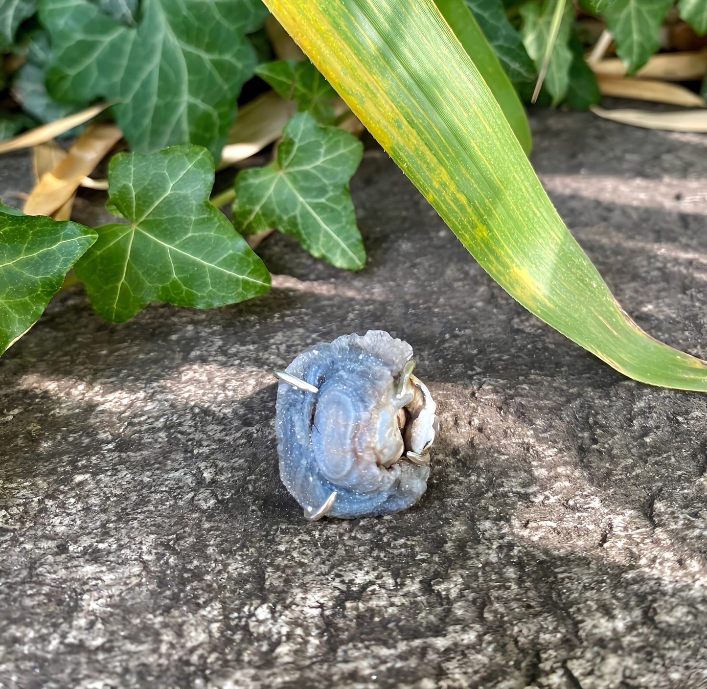 Anello in Argento 925 e Calcedonio fiore blu