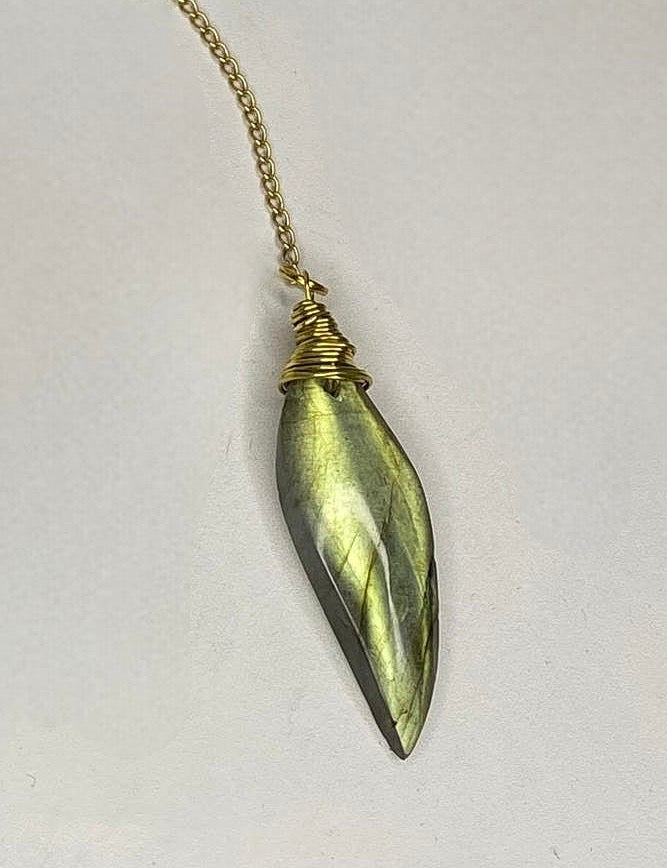 Collana con anello in Ottone e Labradorite verde oro