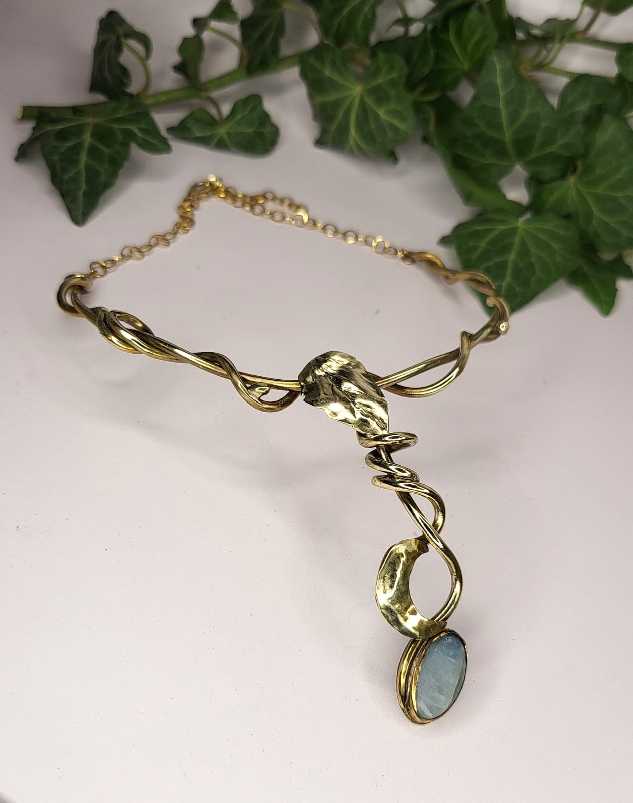 Collana Girocollo in Ottone e Acquamarina