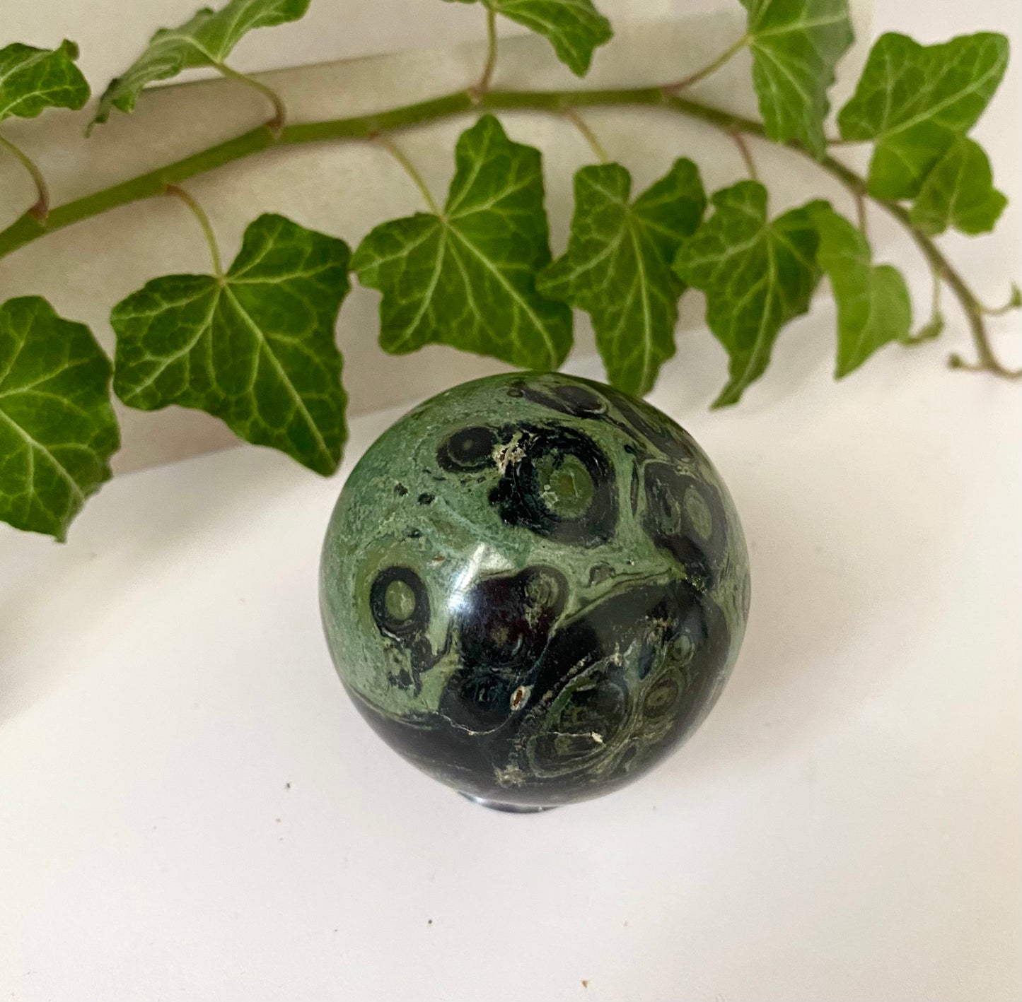 Sfera in Diaspro Kambaba