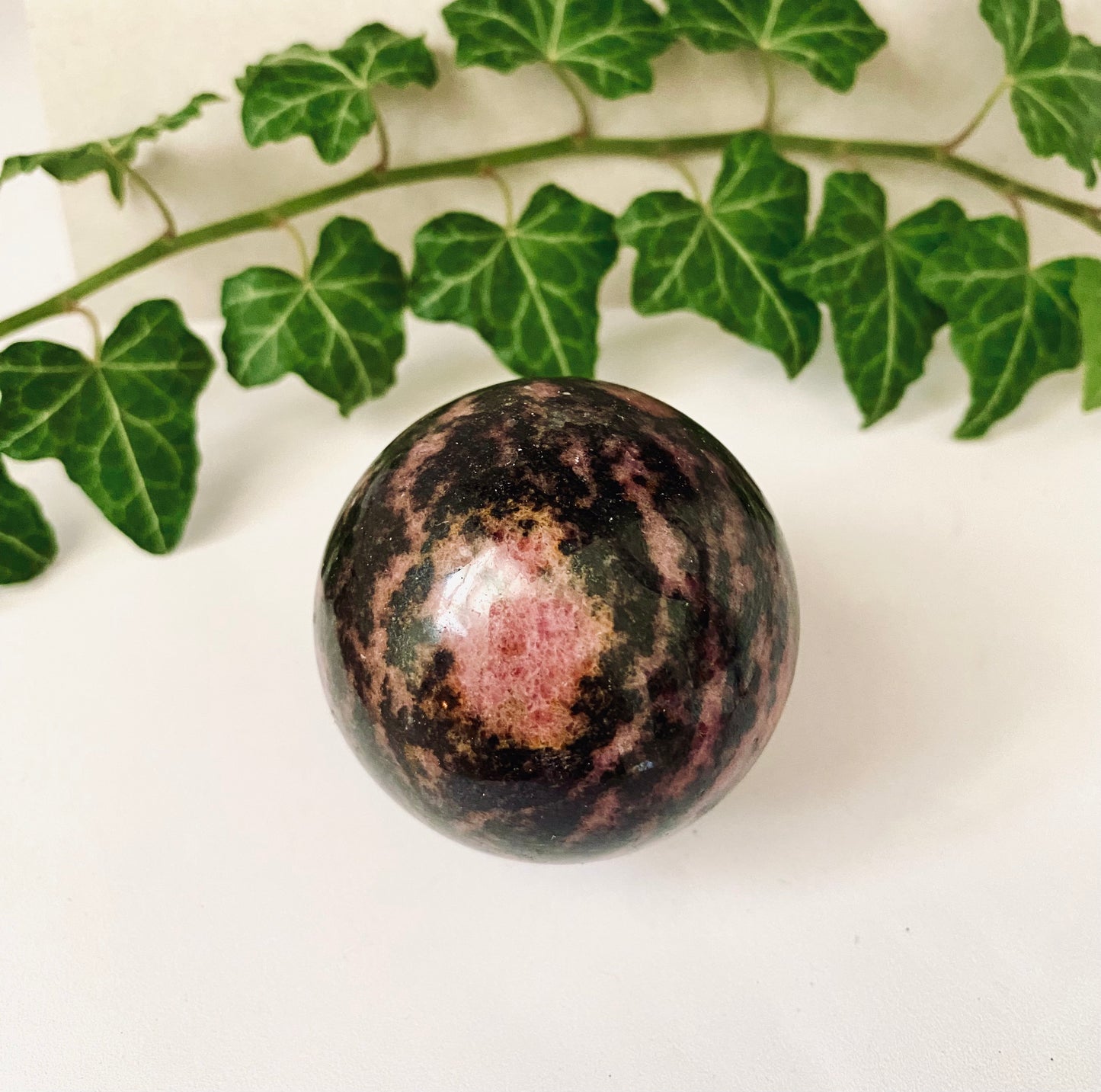 Sfera in Rodonite