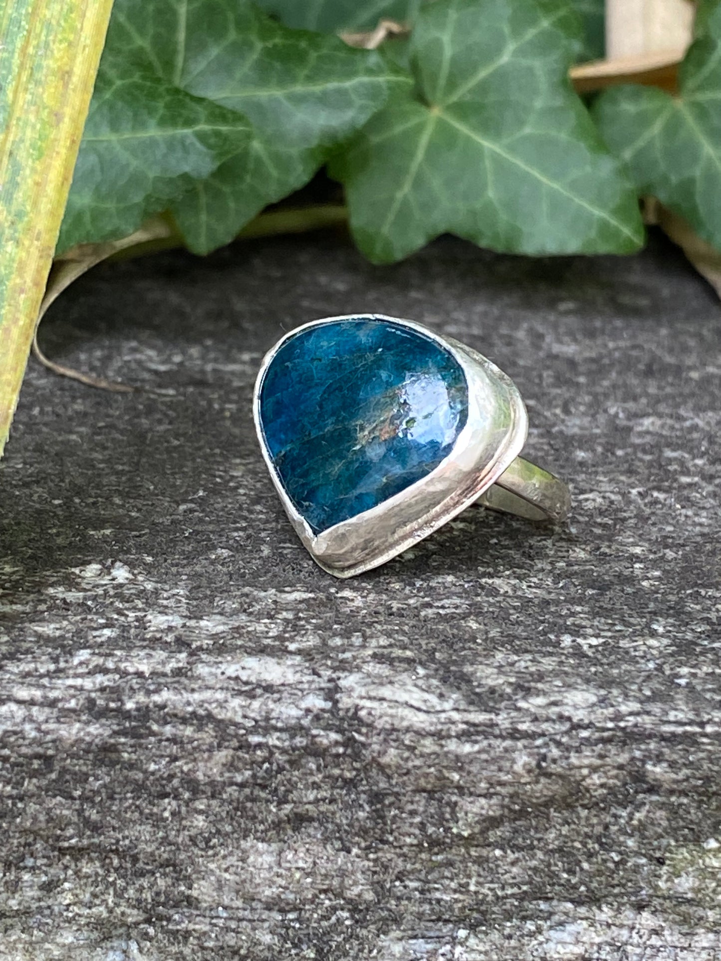 Anello in Argento 925 e Apatite