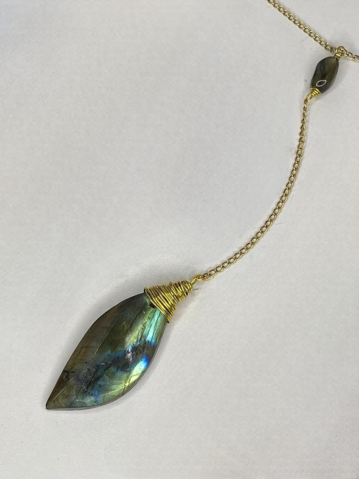 Collana girocollo in Ottone e Labradorite Spectrolite