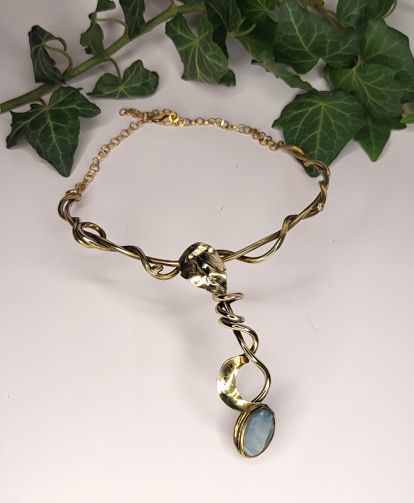 Collana Girocollo in Ottone e Acquamarina