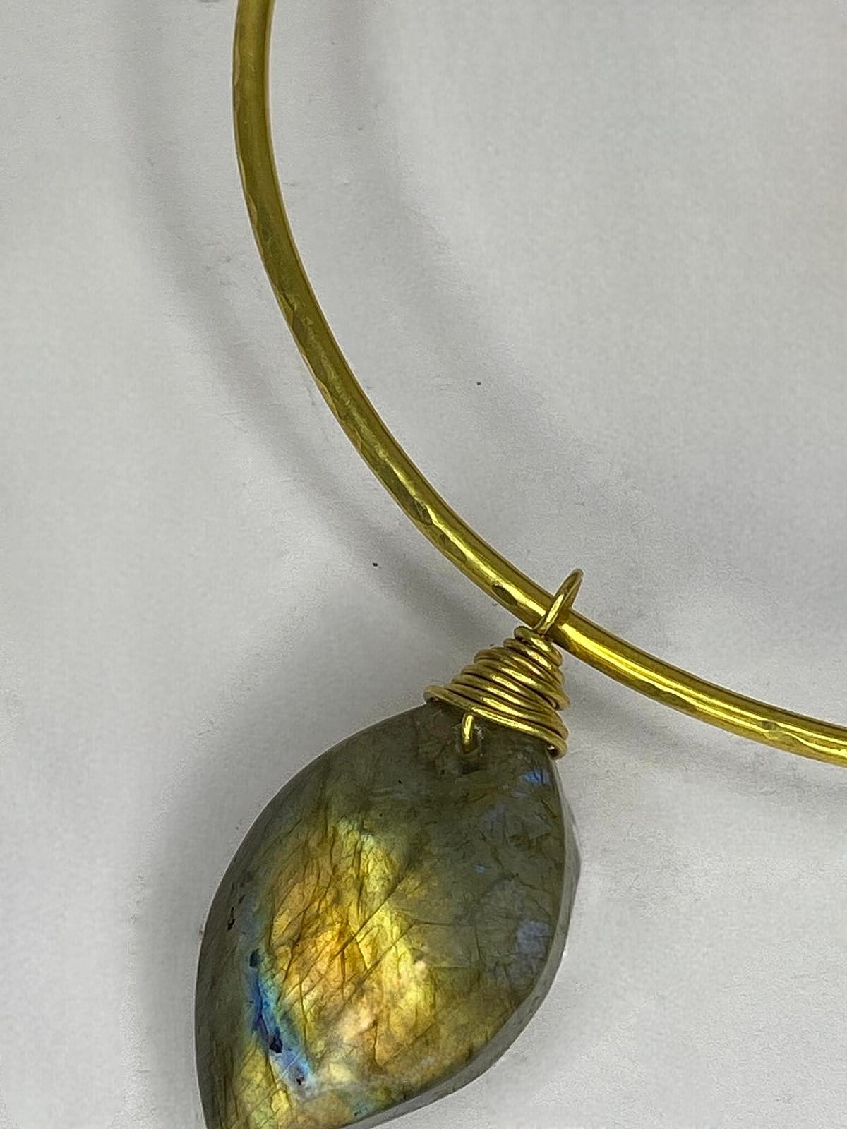 Girocollo in Ottone e Labradorite Spectrolite
