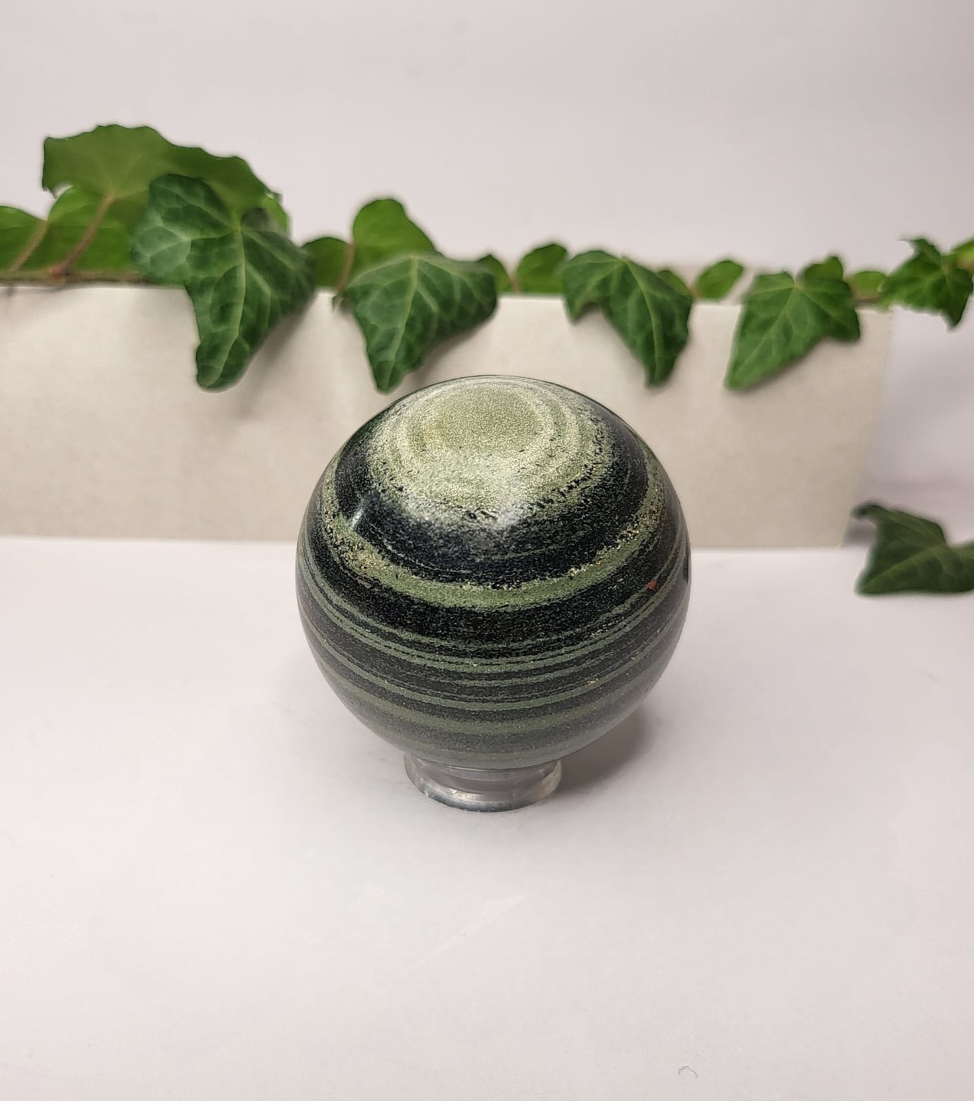 Sfera in Diaspro Verde grande