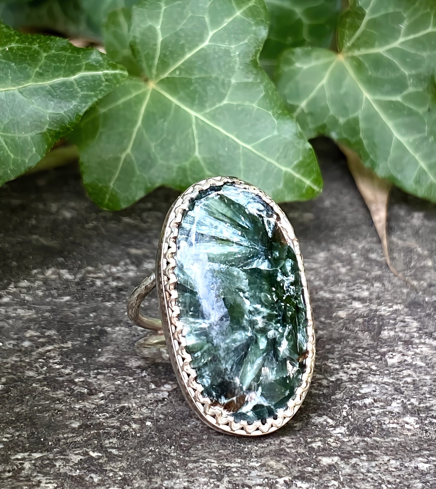 Anello in Argento 925 e Serafinite
