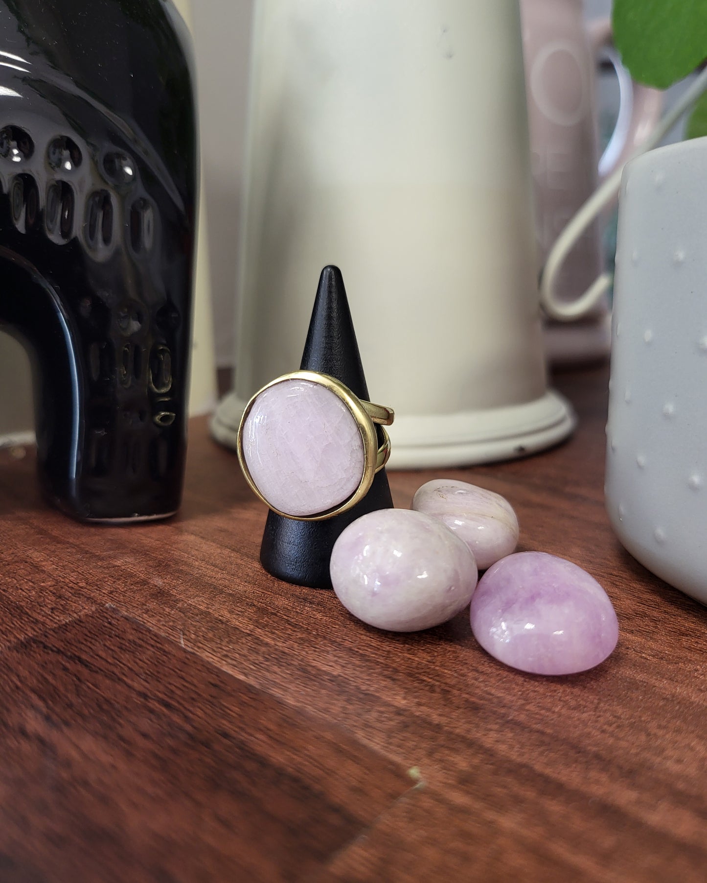 Anello regolabile Kunzite e ottone