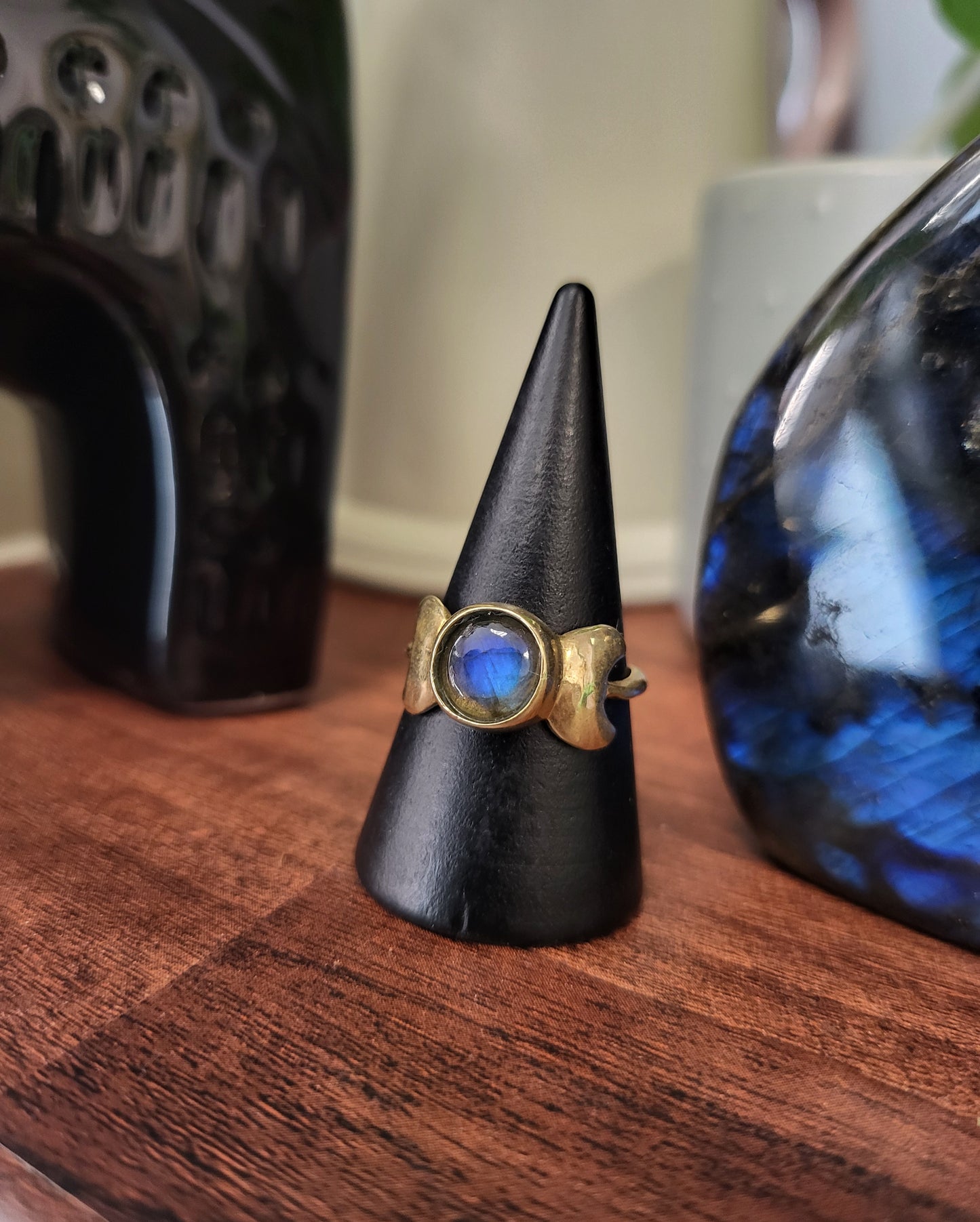 Anello ottone fasi lunari e Labradorite